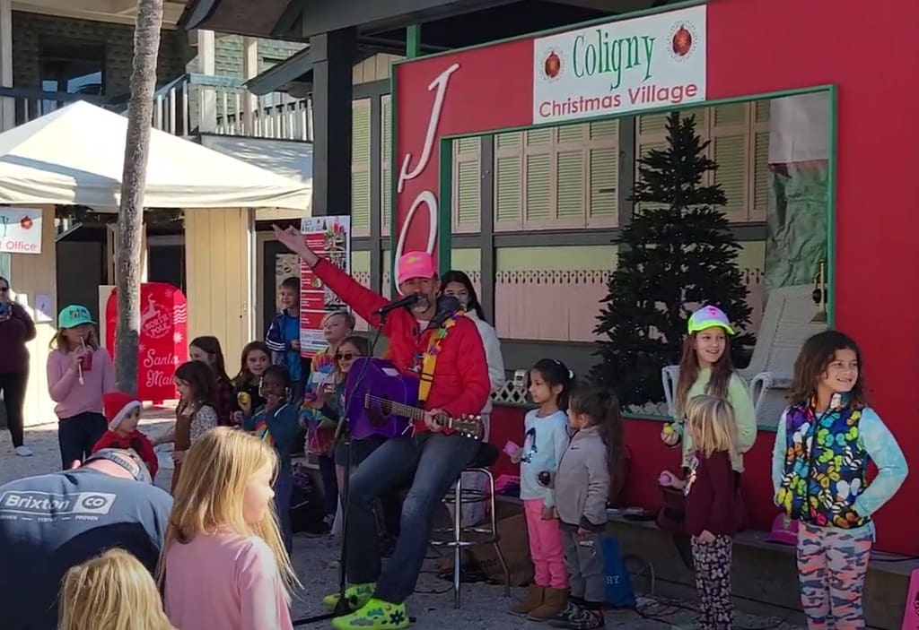 Live Music and Holiday Activities at Coligny